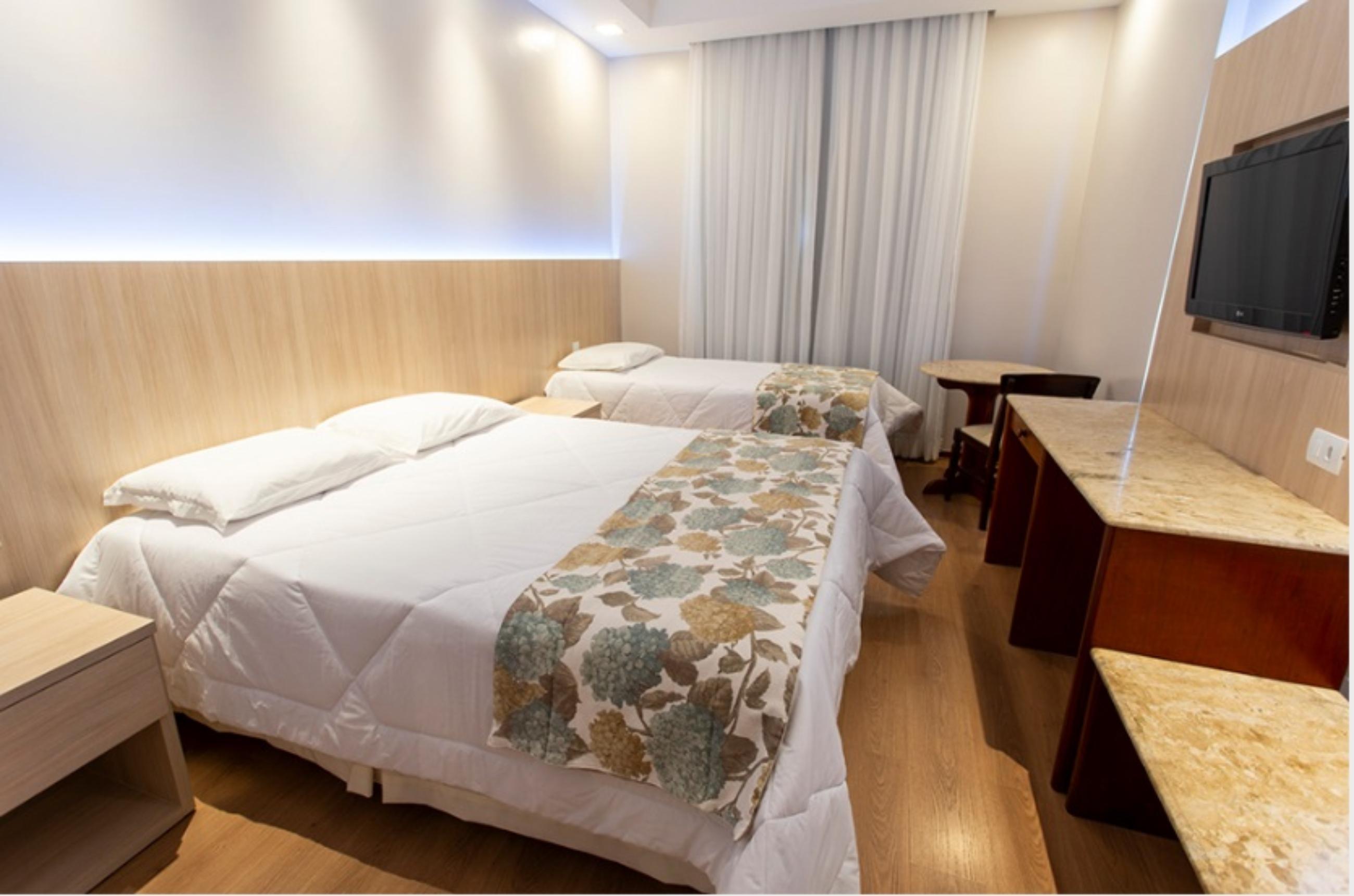 Hotel Carlton Plaza Poços de Caldas المظهر الخارجي الصورة