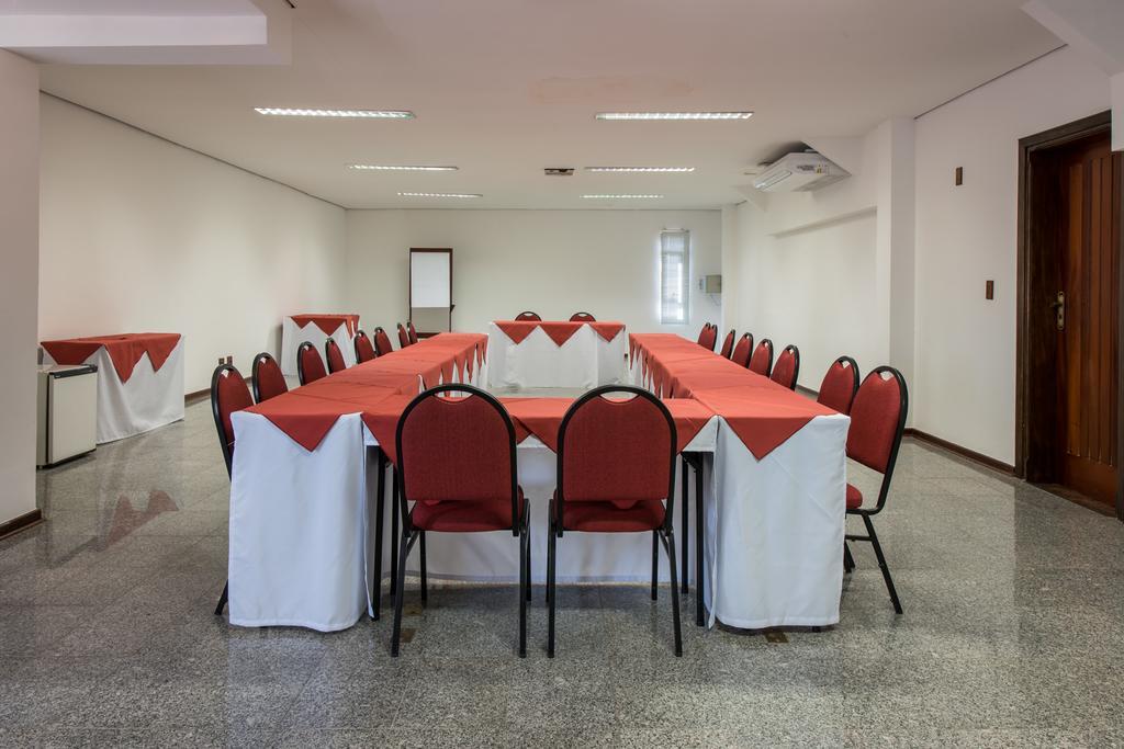 Hotel Carlton Plaza Poços de Caldas المظهر الخارجي الصورة