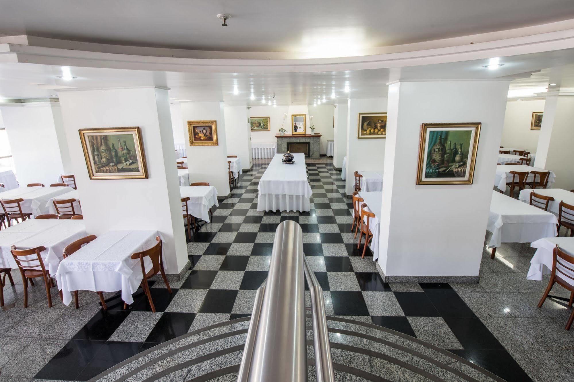 Hotel Carlton Plaza Poços de Caldas المظهر الخارجي الصورة