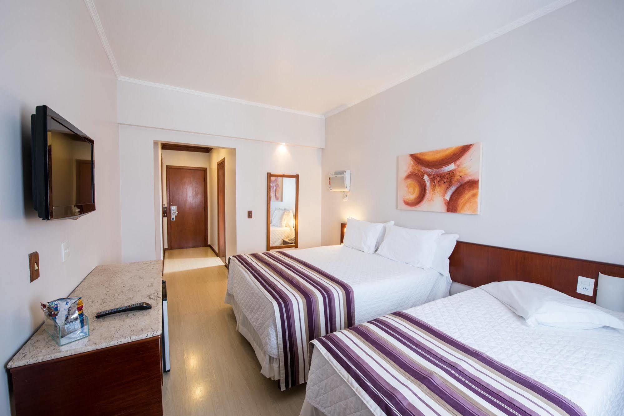Hotel Carlton Plaza Poços de Caldas المظهر الخارجي الصورة