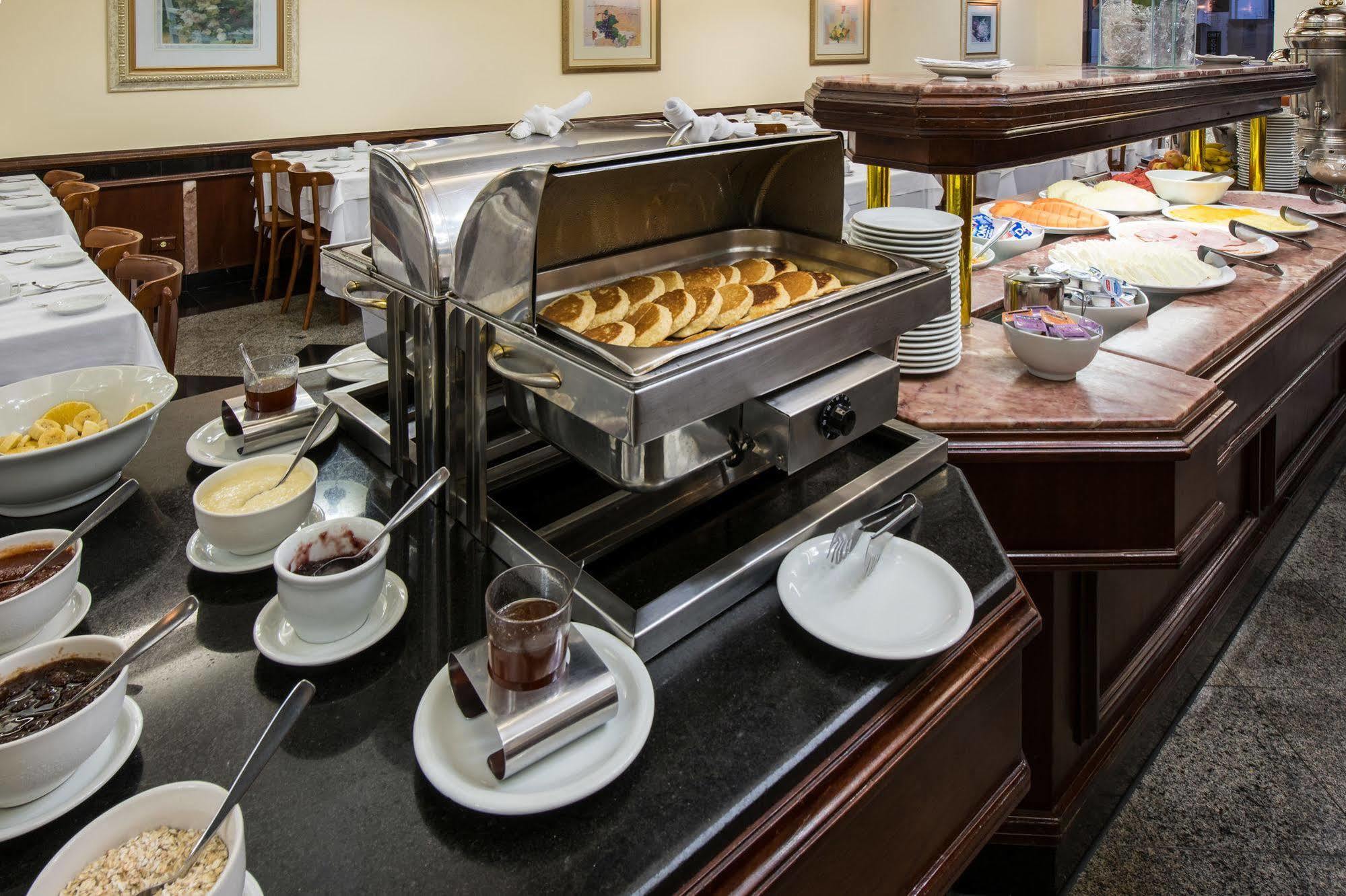Hotel Carlton Plaza Poços de Caldas المظهر الخارجي الصورة