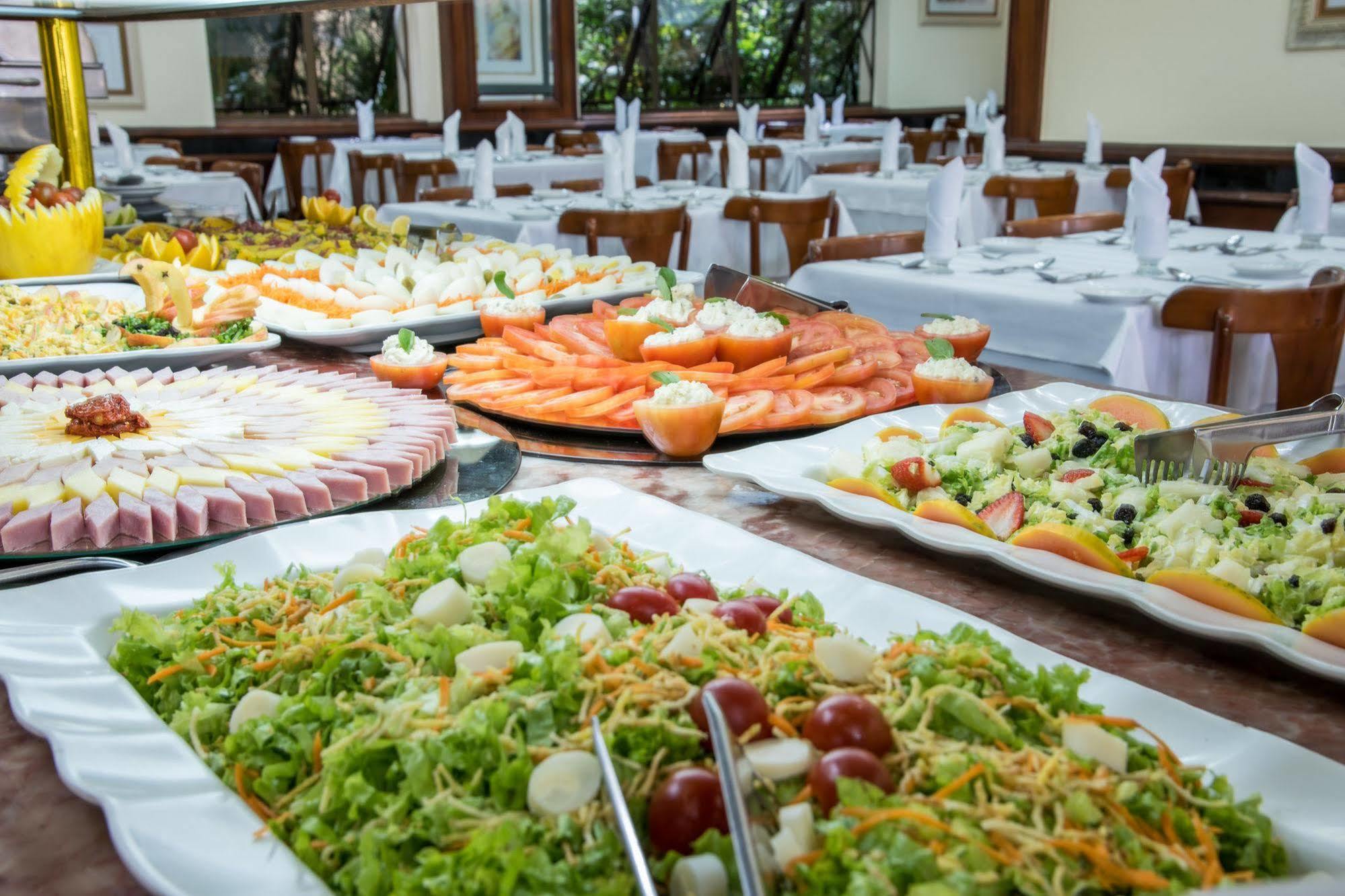Hotel Carlton Plaza Poços de Caldas المظهر الخارجي الصورة